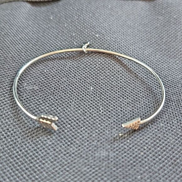 unknown Jewelry - Silver Arrow Bracelet